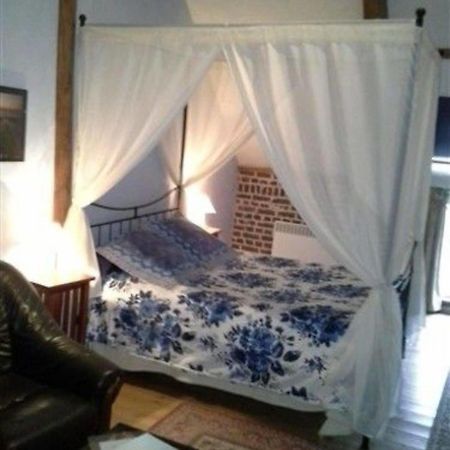 Au Mesnil Le Bas Bray Bed & Breakfast Bures-en-Bray ภายนอก รูปภาพ
