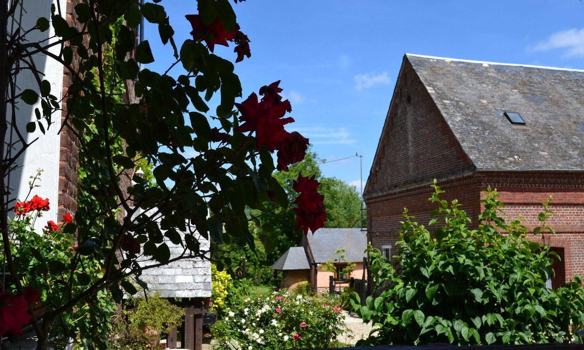 Au Mesnil Le Bas Bray Bed & Breakfast Bures-en-Bray ภายนอก รูปภาพ
